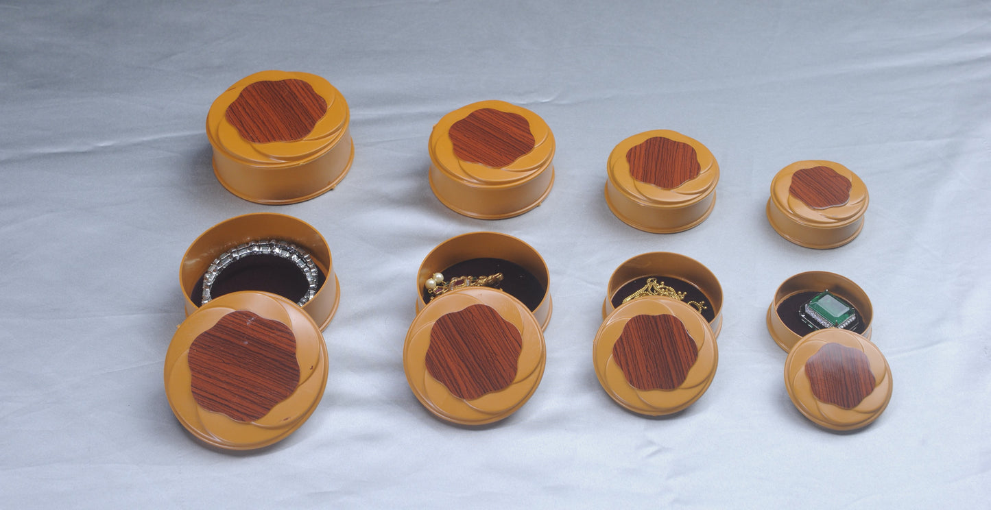 1 X 4 Set - Jothika