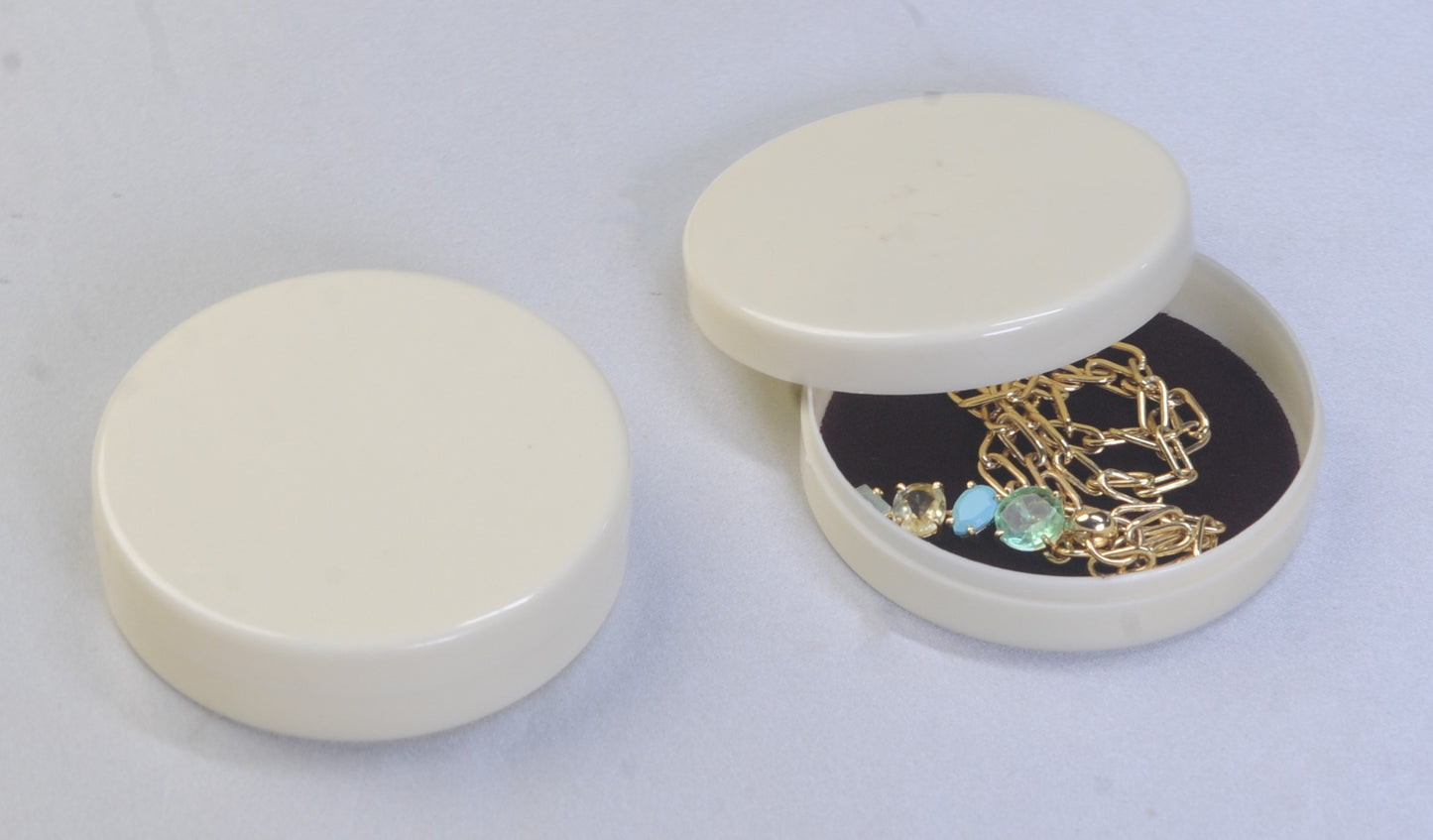 Kalyani - Round Boxes