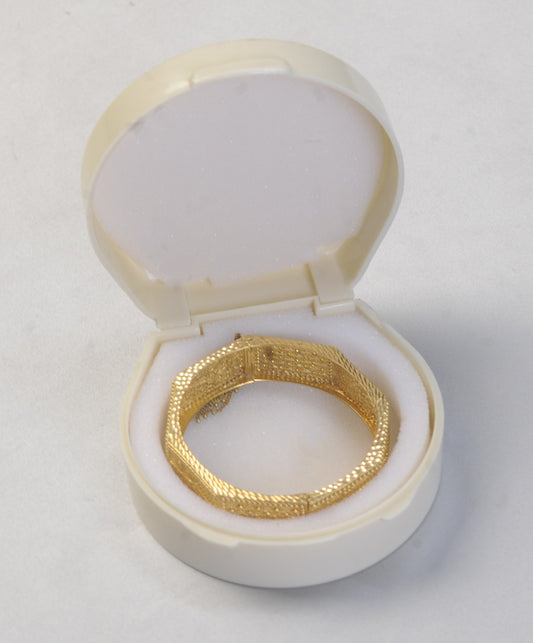 Meenu Bangle - Round Boxes